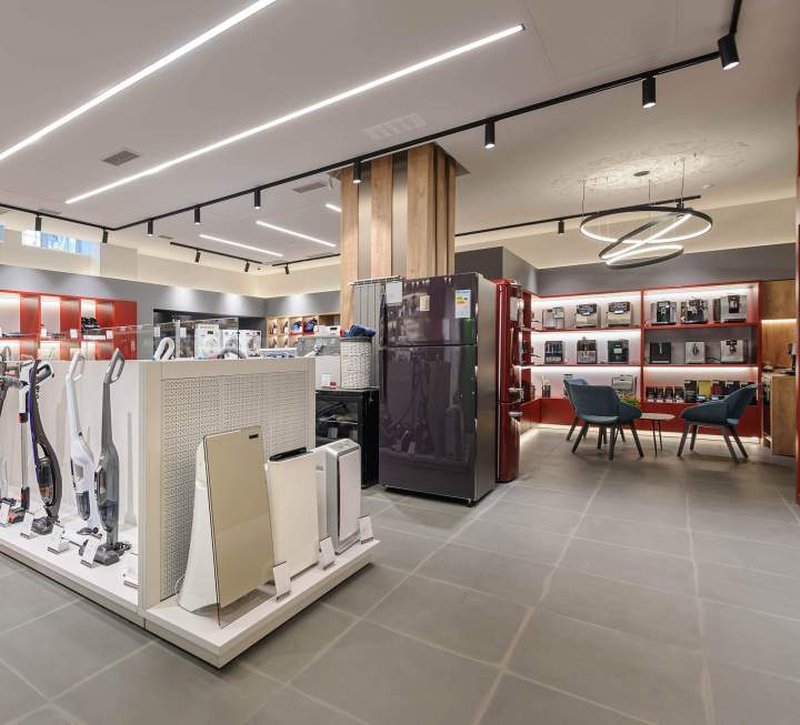 Crafting Exceptional Work Environments